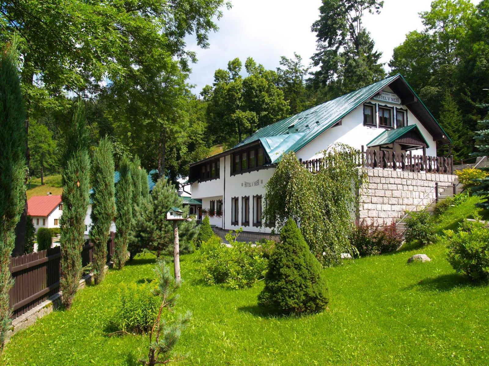 Hotel V Nebi Josefuv Dul Exterior photo
